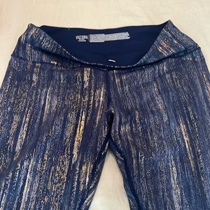 Victorias sect leggings